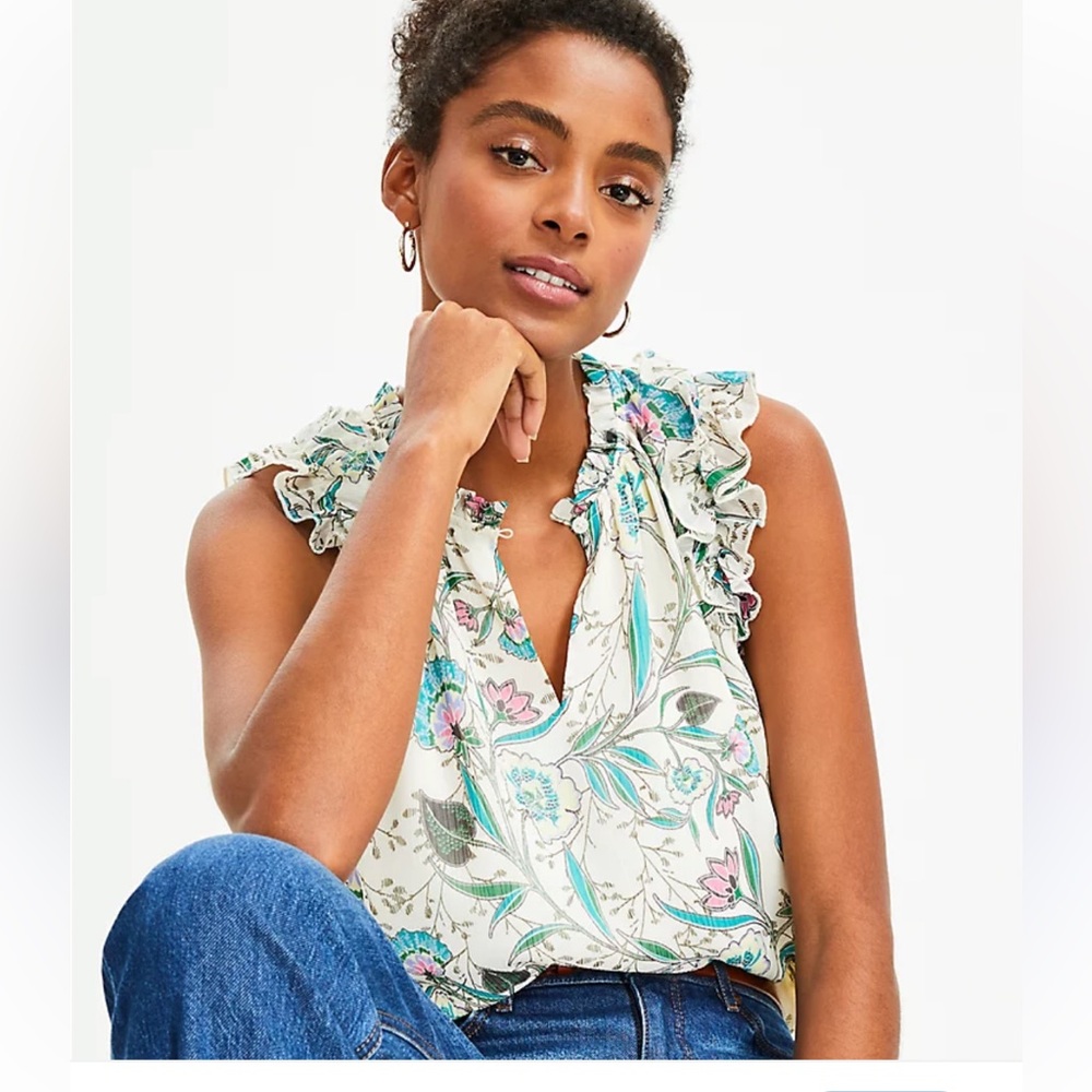 NWT Anne Taylor LOFT floral ruffle split neck blouse / shell overlay size XS